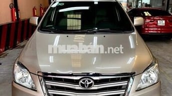 Toyota Innova 2014 2.0G - 275000 km