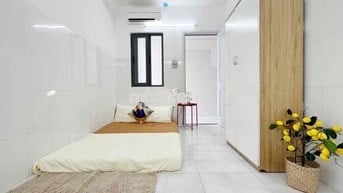 Cho Thuê Căn Hộ Cửa Sổ Trời Siêu Thoáng Ngay Học Viện Cán Bộ