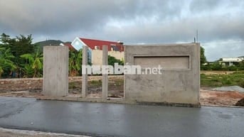 Bán lô đất góc trung tâm xã Phước Hải 2 mặt tiền 309m2 giá chỉ 2,6 tỷ