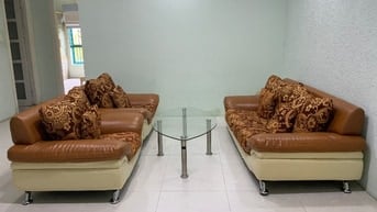 Vào nhà ngay lập tức , chủ nhà thân thiện 