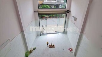 CHO THUÊ NHÀ 5X22( TRỆT+2LẦU+ST) THANG MÁY FULL MÁY LẠNH MẶT TIỀN VIP