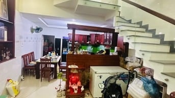 Nhà đẹp 4 tầng HXH Quốc Lộ 13 ngay Vạn Phúc chỉ 7,2 tỷ TL 
