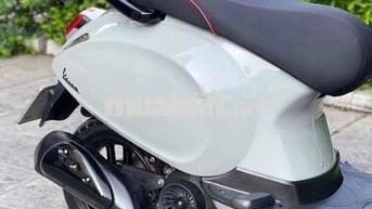 Piaggio Vespa 50cc 2024