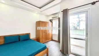 Căn Hộ 1 PN Ban Công Tách Bếp Ngay Vòng Xoay Cống Quỳnh Q1