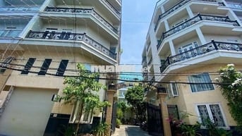 Nhà Đẹp 5 Tầng — Gần Đồng đen, Bàu cát  (5,8m x 9m) Đông
