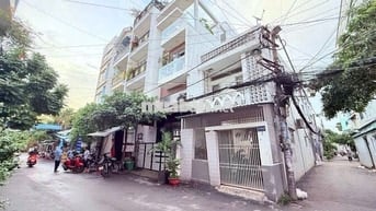 Nhà Đẹp 3 Tầng — Gần Lê Trọng Tấn, Cộng Hòa, (5m x 18m) Đông