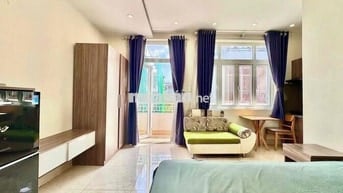 STUDIO BAN CÔNG SIÊU THOÁNG PHÚ NHUẬN