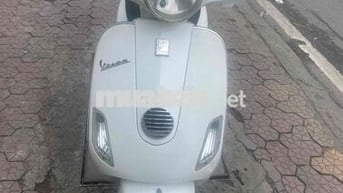 xe vespa trắng đầu zin