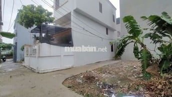 Lô góc trung tâm Phụng Châu. Đường thông, 4 chỗ đỗ cửa.
