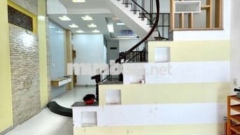Nhà trệt lầu 2PN đường Phan Huy Chú chỉ 9 triệu