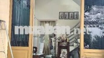 QUẬN 7 CHỈ NHỈNH 9TỶ XE HƠI ĐỔ CỔNG