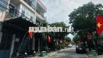 mặt tiền sau lưng bến xe hiếm có dễ cải tạo cho thuê có dòng tiền