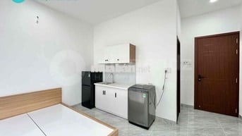 PHÒNG STUDIO BAN CÔNG SIÊU RỘNG RÃI THOÁNG FULL NỘI THẤT SẴN Ở LIỀN