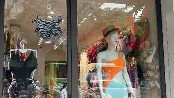 Cho Thuê cửa hàng mặt phố Huế kinh doanh đắc địa