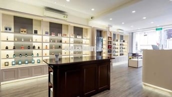 MẶT BẰNG SẴN CỬA KÍNH - HẺM KINH DOANH 339/ SƯ VẠN HẠNH, QUẬN 10