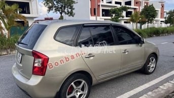 Kia Carens LX 1.6 MT 2010