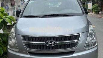 Huyndai 9 chổ - 130000 km