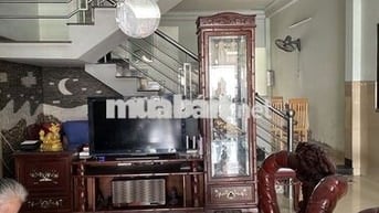 Nhà 95/ Lê Văn Lương quận 7-35m2-ngang 4m-3pn-hẻm xe tải-dòng tiền 12t