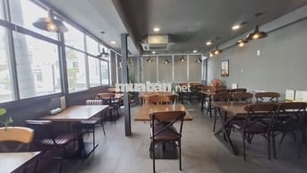 Sang lại mặt bằng Q.1vị trí đẹp!Ngành hàng ăn uống,cà phê, startup F&B