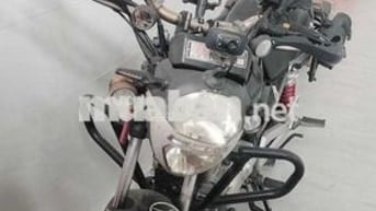 Suzuki EN 150