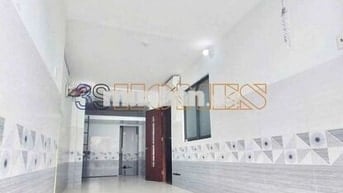 Mặt Bằng Rộng, Sạch, Có Máy Lạnh - 30m2