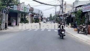 KẸT TIỀN BÁN GẤP MẶT TIỀN ĐƯỜNG NHỰA LIÊN XÃ XUÂN BẮC GẦN NHÀ THỜ, CHỢ