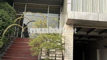 CHÍNH CHỦ CHO THUÊ NHÀ DT10X22(5TẦNG).THANG MÁY, MT TRẦN VĂN GIÀU.