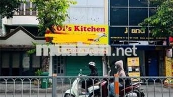 Mặt bằng vỉa hè buổi sáng tại đường phan văn trị gò vấp