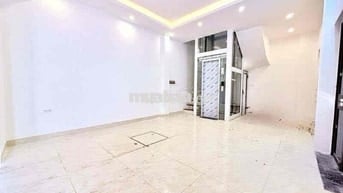 Chưa Đến 8 Tỷ – Nhà 5 Tầng Thang Máy Lô Góc Full Nội Thất Gần Bưu Điện