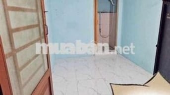 Phòng trọ 10m2 đường đồng xoài q.Tân Bình