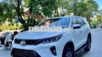 Toyota Fortuner Legender 2.4L 4x2 AT 2025