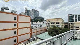 Chdv full nt thang máy ban công lớn Q10 ib ạ