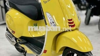 Vespa Sprint 125 2021 vàng đẹp, biển 93 chính chủ