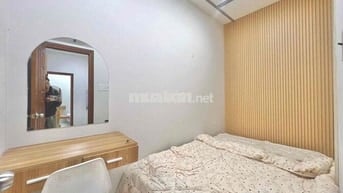 🆕🔥Cho thuê căn 2PN, hầm xe thang máy, gần phố ẩm thực Phan Xích Long