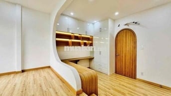 “Nhà mới 4 tầng, 52m², 4PN hẻm 1 sẹt Đ. Số 8, Gò Vấp – 6.85 tỷ