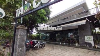 Cần sang quán caffe sân vườn ngay bờ sông rộng rãi thoáng mát