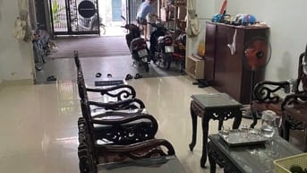 Bán nhà mặt tiền đường 6m 496/1/10 dương quảng hàm p6 gv hcm··