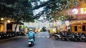 GÓC 2MẶT TIỀN NHÀ 5TẦNG KINH DOANH BUÔN BÁN VÀ CHDV TẠI TÂN PHÚ