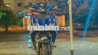 Kẹt tiền bán gấp