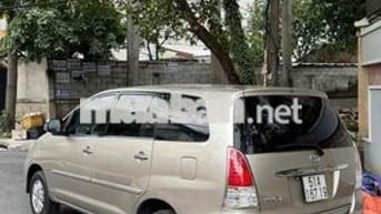 Toyota Innova 2011 V - 180000 km