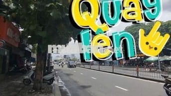 nguyễn thị minh khai ,Q1, 11 x 9,3.trệt lầu.đang cho thuê , giá 28 tỷ