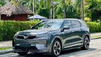 VinFast VF9 2023 Plus Thuê Pin tiên phong - 2v km