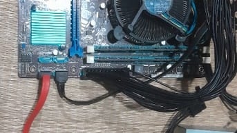 Bán combo main h61m e cpu i3 2100 ram 16gb Kingston 