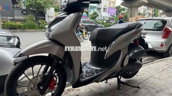 Honda SH Mode mới đăng ký di rất it