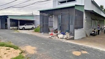 CẦN BÁN GẤP DÃY TRỌ 10 Phòng mặt tiền nhựa Gia Lộc Trảng Bàng 680tr