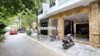 Tôi cần bán nhà mặt ngõ 2 ô tô chánh đỗ nhà 4tầng full nội thất.