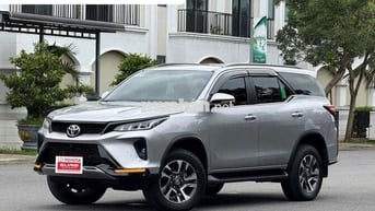 Fortuner Legender 2.4L 2022 đăng ký 2023-odo 7k