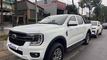 Ford Ranger XLS 4x4 2025 Siêu Lướt Full Phụ Kiện