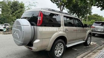 Ford Everest sx12/2014 AT 2.5 Diesel.  Limited zin