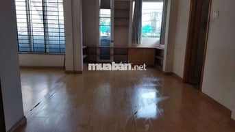 Cho thuê phòng trọ tầng 1 ở Hoà Hưng